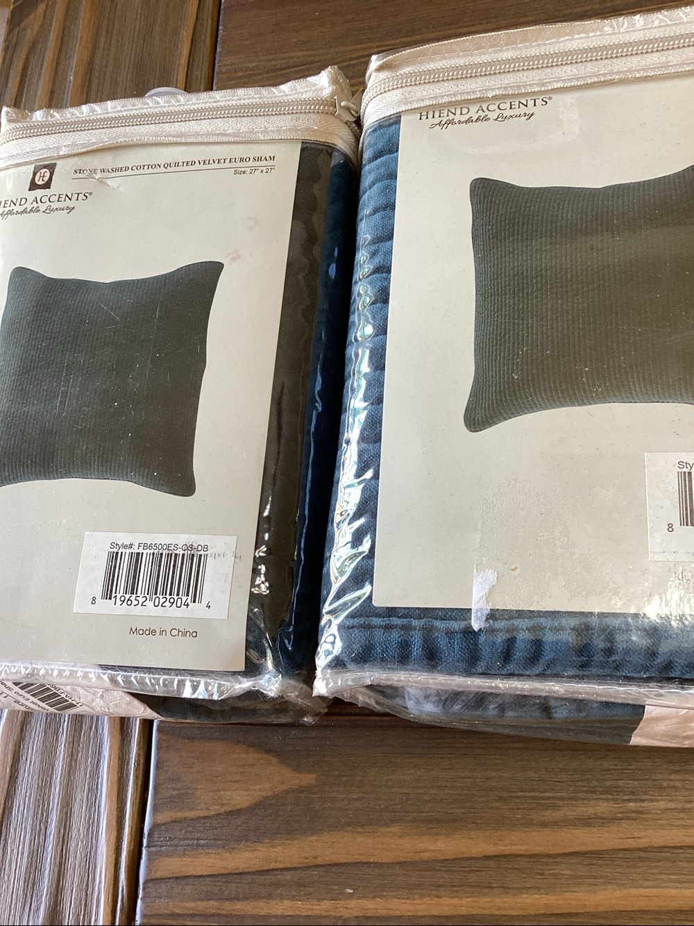 BNWT Pair of Washable Velvet Euro Shams 27” x 27”